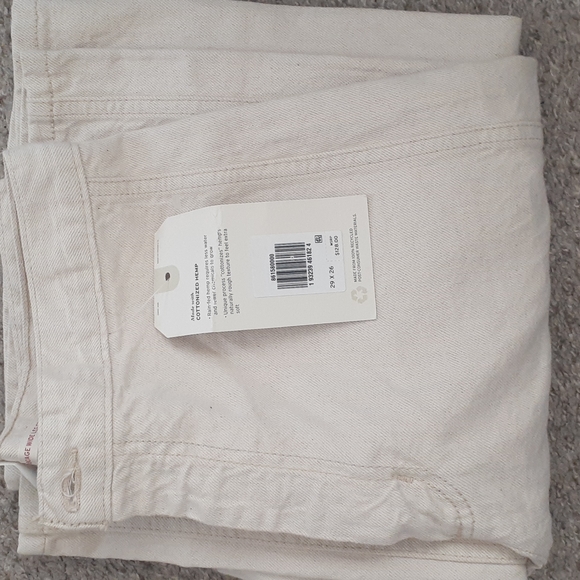 Levi's - Picture 3 of 3